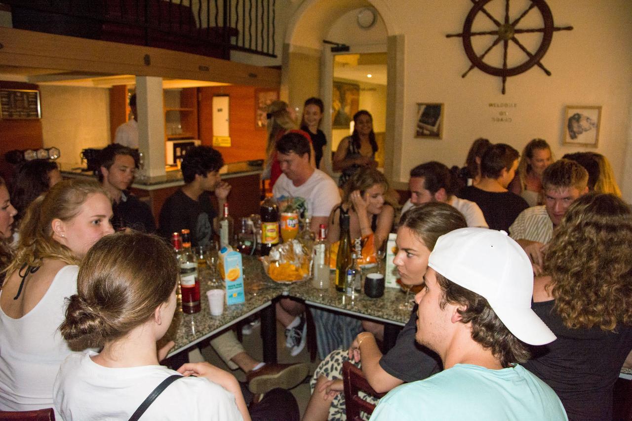 Bett im Frauenschlafsaal mit 6 Betten